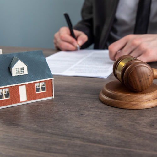 不動產訴訟